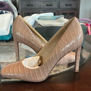 Sam Edelman Nude Pump Size 8.5